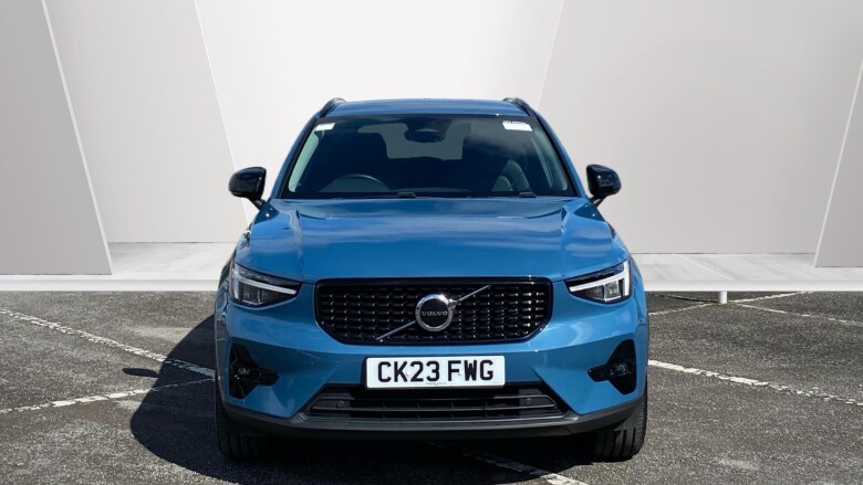 Volvo Xc40 2.0 B4P Plus Dark 5dr AWD Auto Petrol Estate